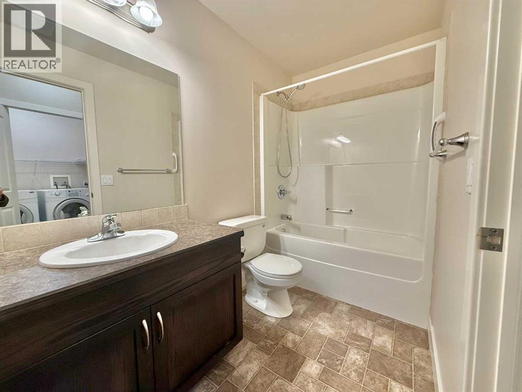 202, 109 Seabolt Drive, Hinton — photo 13