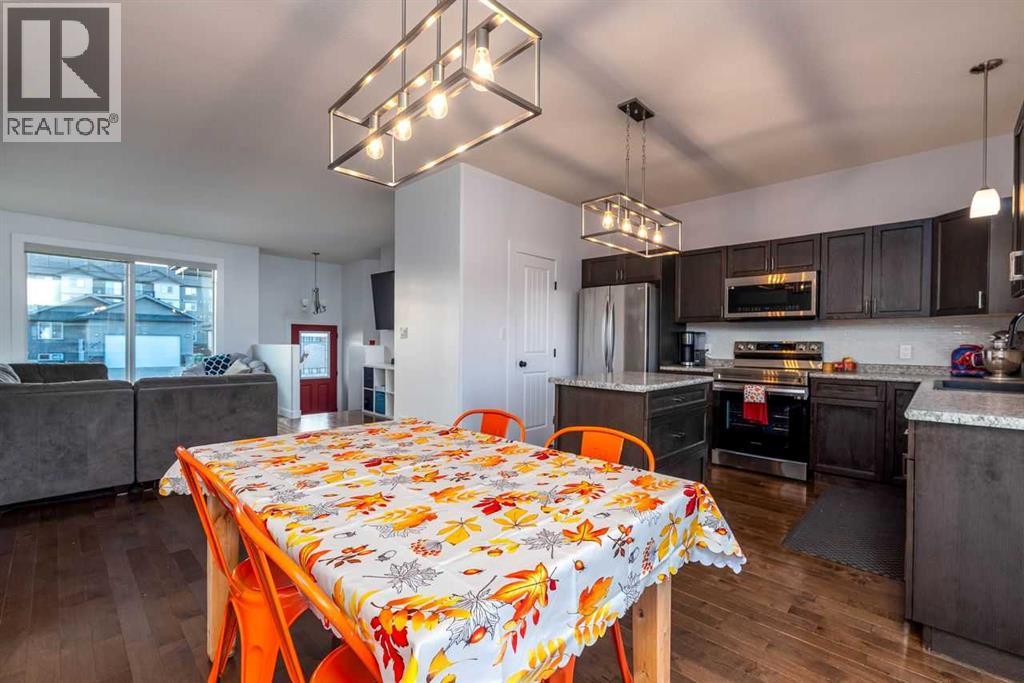 1305 47A Avenue - 14