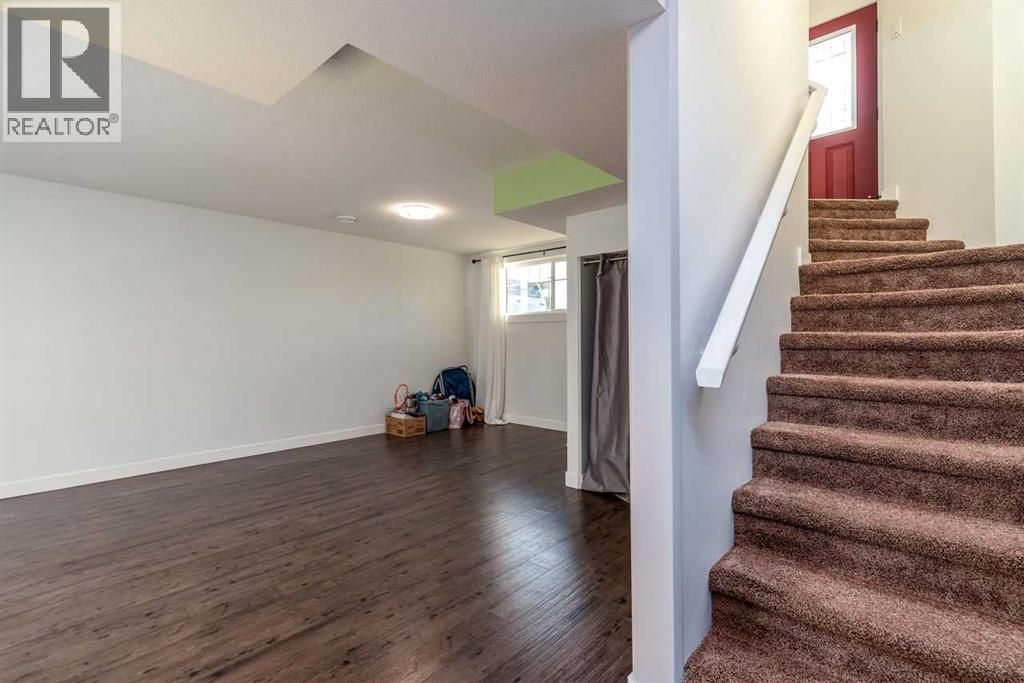 1305 47A Avenue - 20
