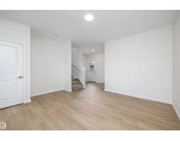 5317 Hawthorn Cl Sw, Edmonton, AB T6X2Y7 Photo 9