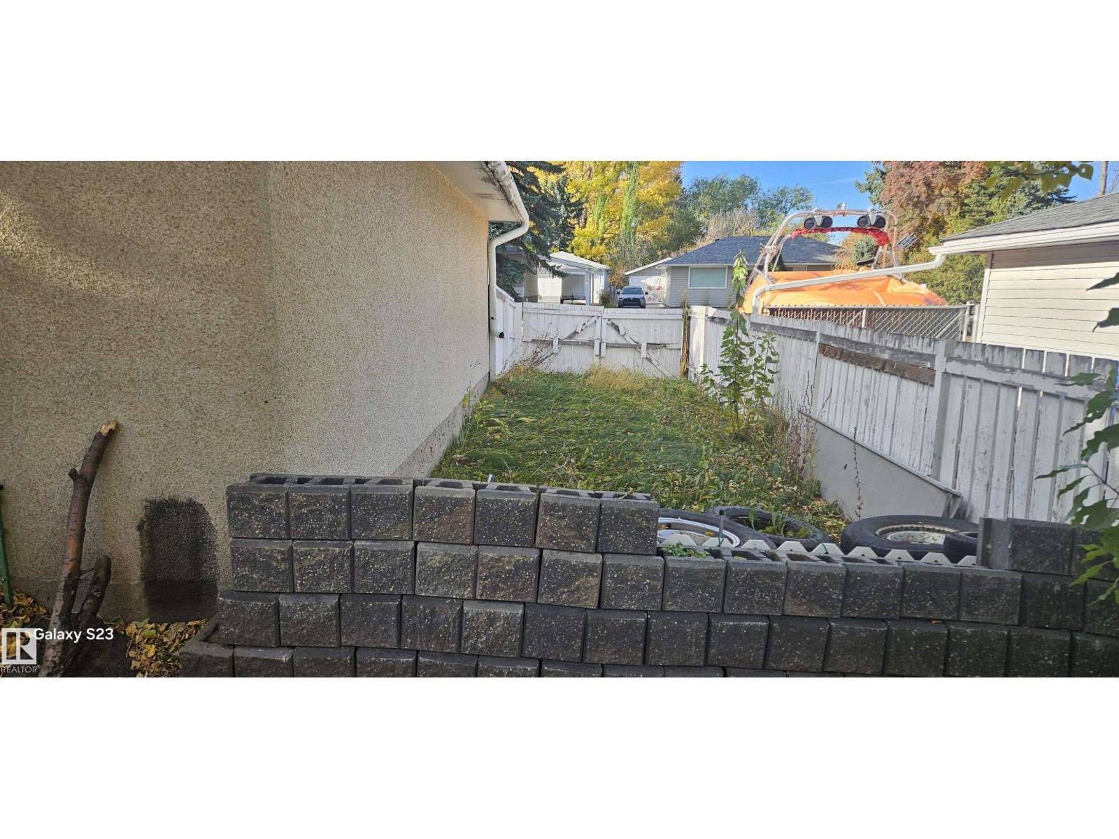 2 Wren Crescent, photo 37