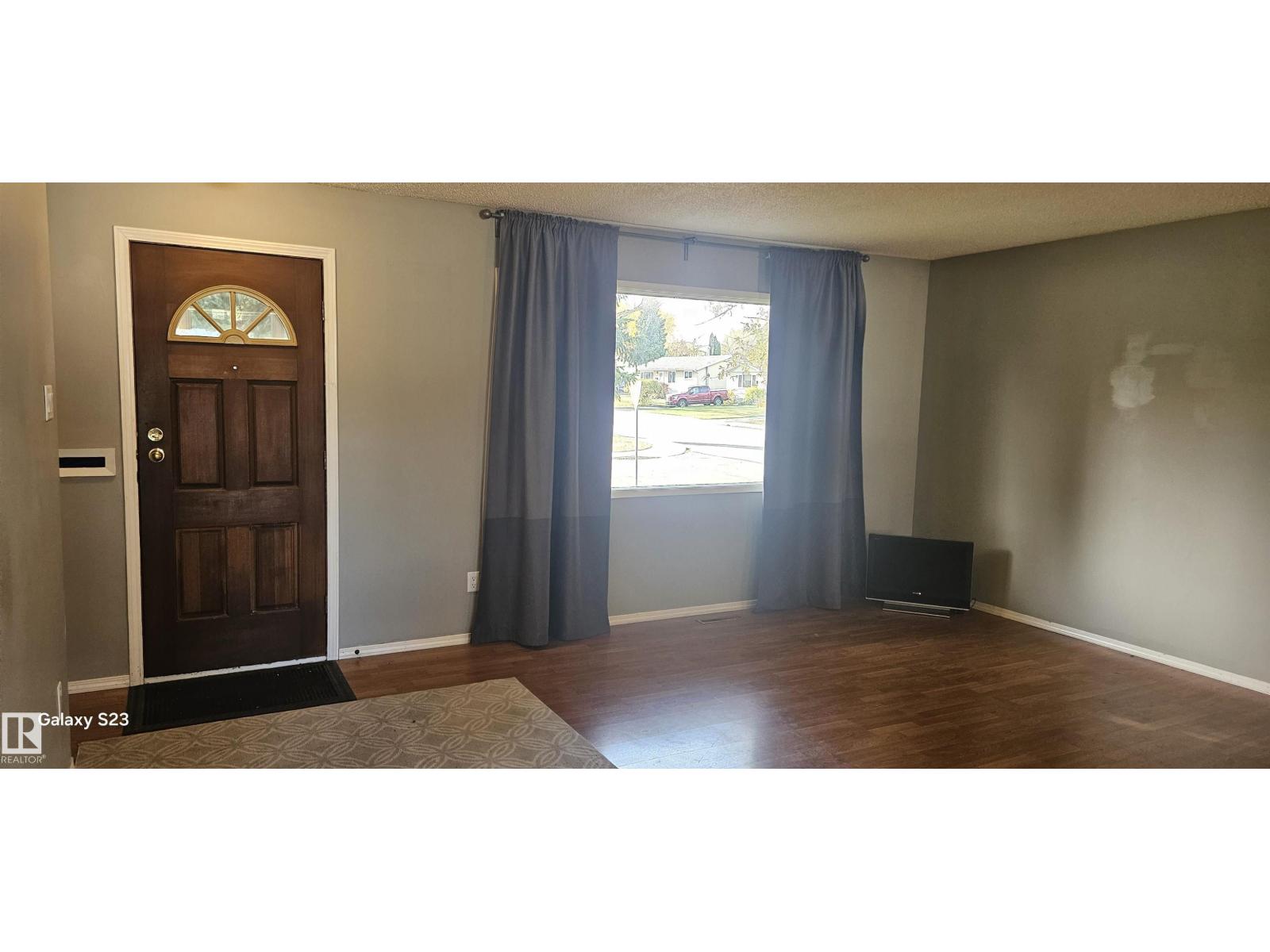 2 Wren Crescent, photo 7