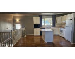 2 Wren Cr, Sherwood Park, AB T8A0G5 Photo 10