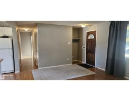 Bedroom 3 - 2 Wren Cr, Sherwood Park, AB T8A0G5 Photo 6