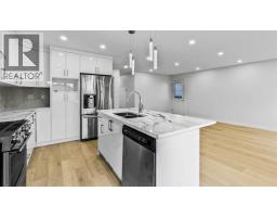 Bedroom - 48 Doverglen Crescent Se, Calgary, AB T2B2P6 Photo 6