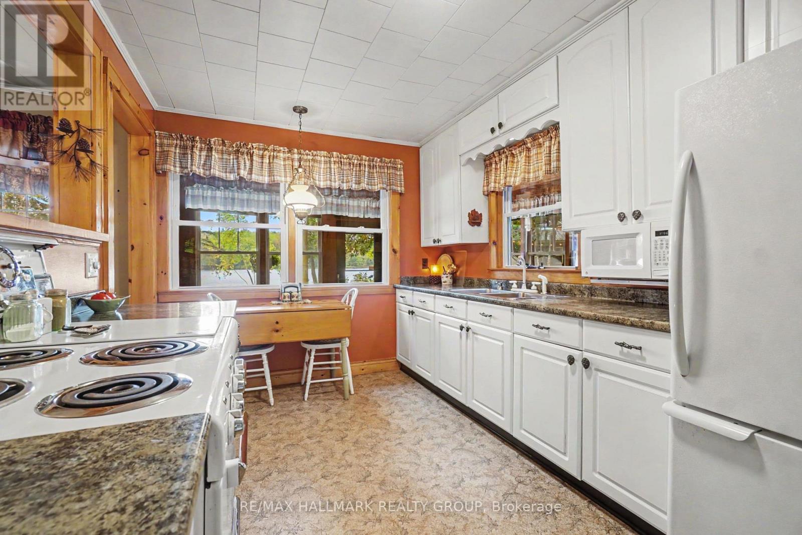 391 Long Lake Road — photo 17