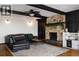 Foyer - 152 Lindsay Road, Vernon, BC V1B2H7 Photo 10