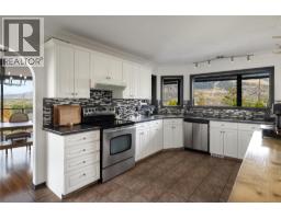 2pc Ensuite bath - 152 Lindsay Road, Vernon, BC V1B2H7 Photo 16