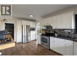 Bedroom - 152 Lindsay Road, Vernon, BC V1B2H7 Photo 18