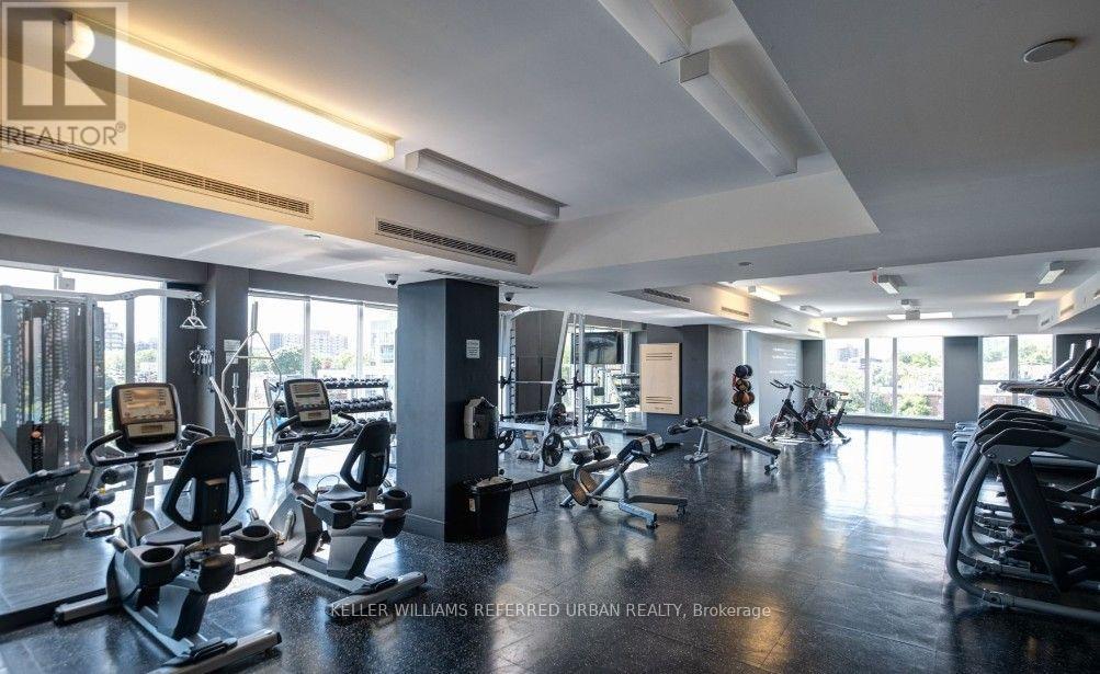 1104 - 20 MINOWAN MIIKAN LANE, Toronto (Little Portugal) — photo 3