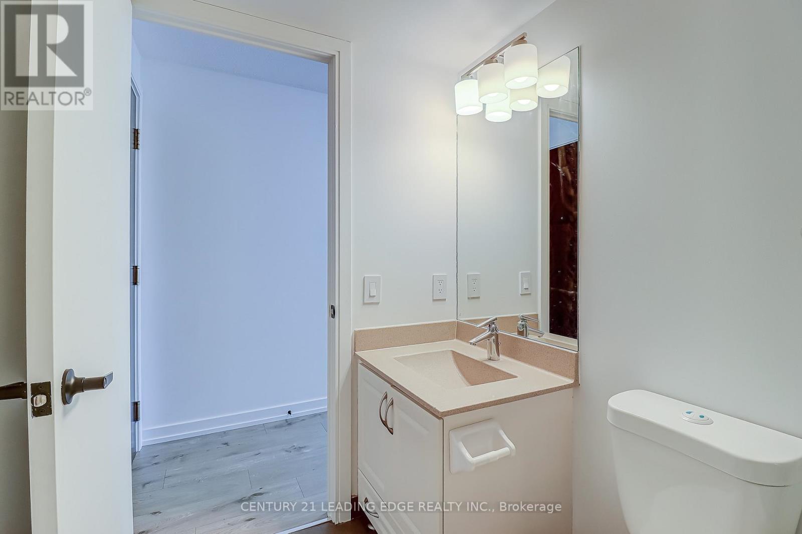 3311- 125 Village Green Square, Toronto, ON photo 12