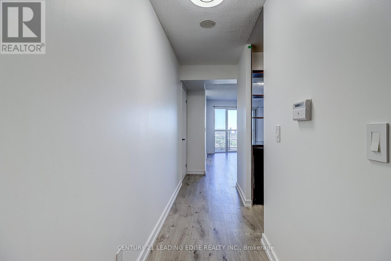 3311- 125 Village Green Square, Toronto, ON photo 13