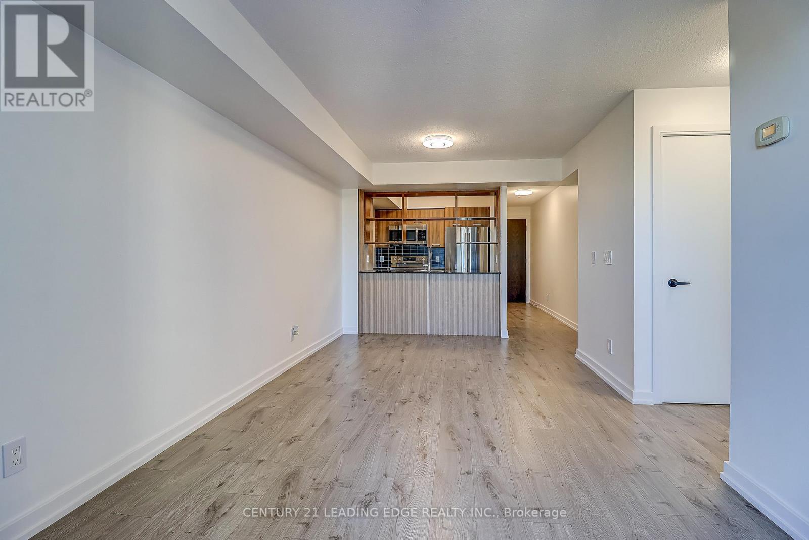 3311- 125 Village Green Square, Toronto, ON photo 19