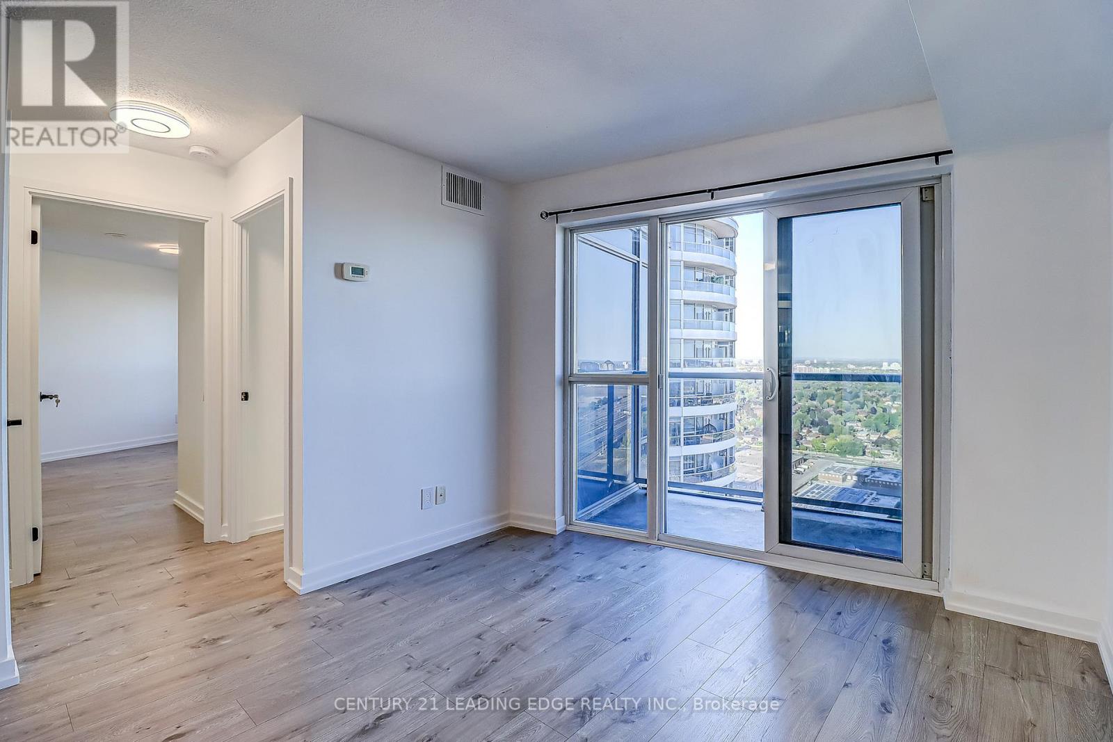 3311- 125 Village Green Square, Toronto, ON photo 21