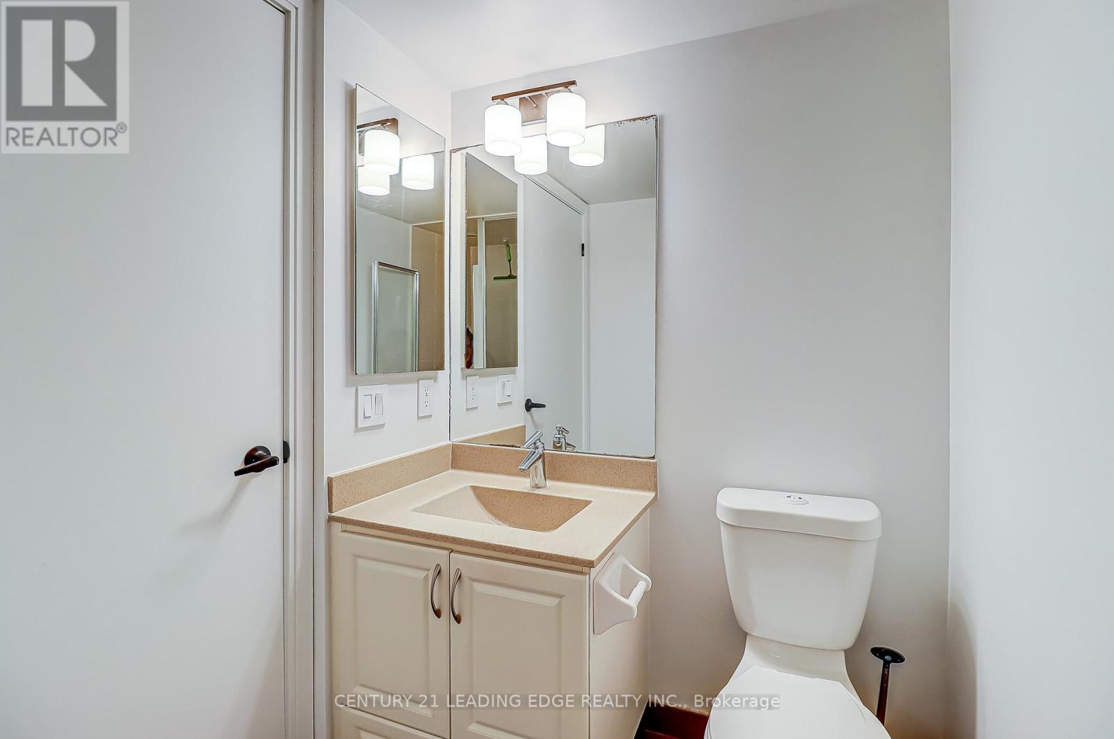 3311- 125 Village Green Square, Toronto, ON photo 30