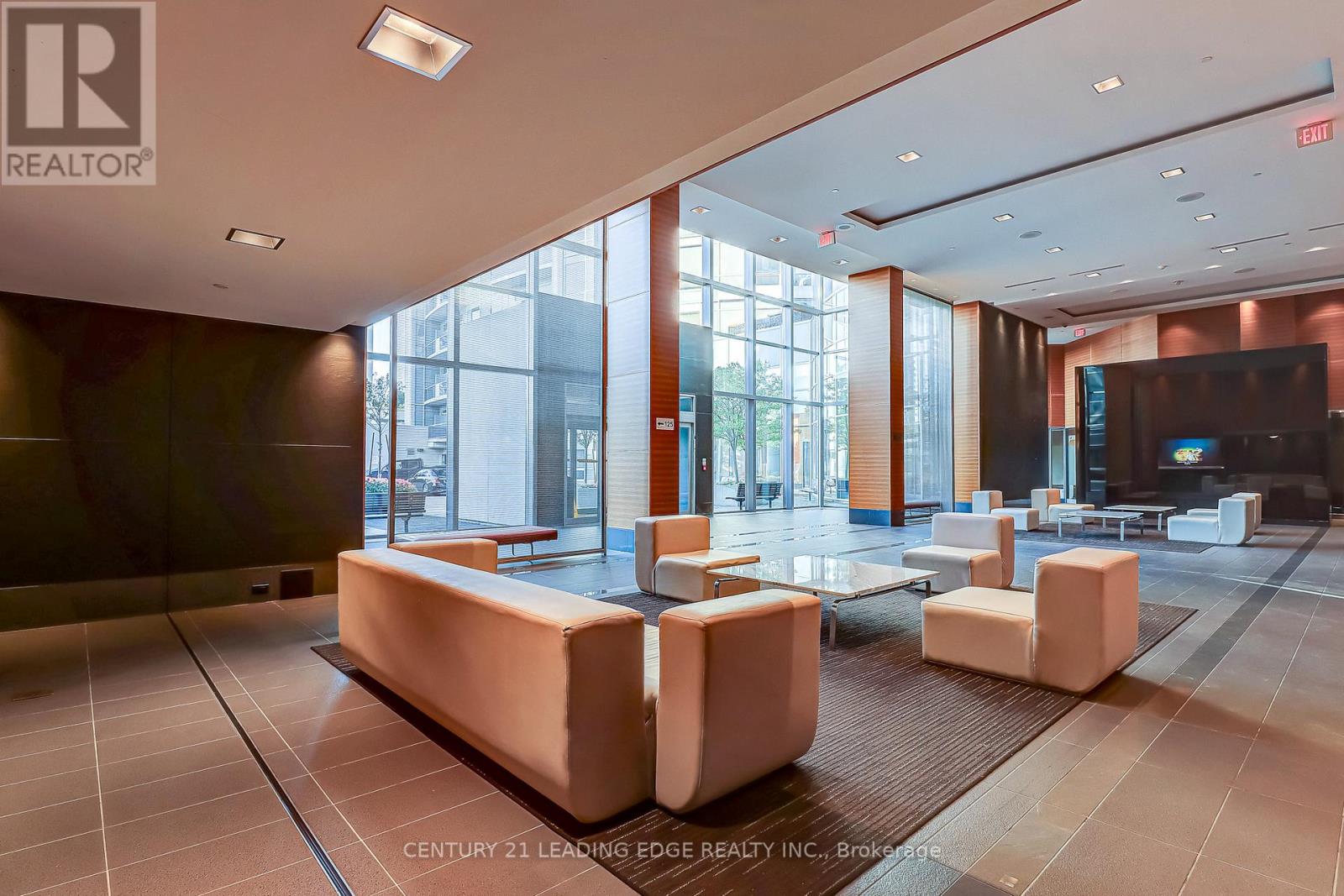 3311- 125 Village Green Square, Toronto, ON photo 31