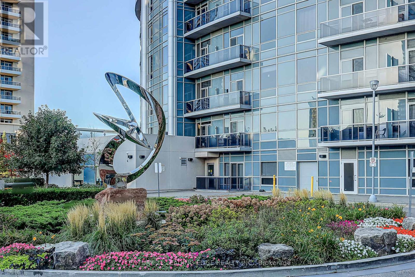 3311- 125 Village Green Square, Toronto, ON photo 38