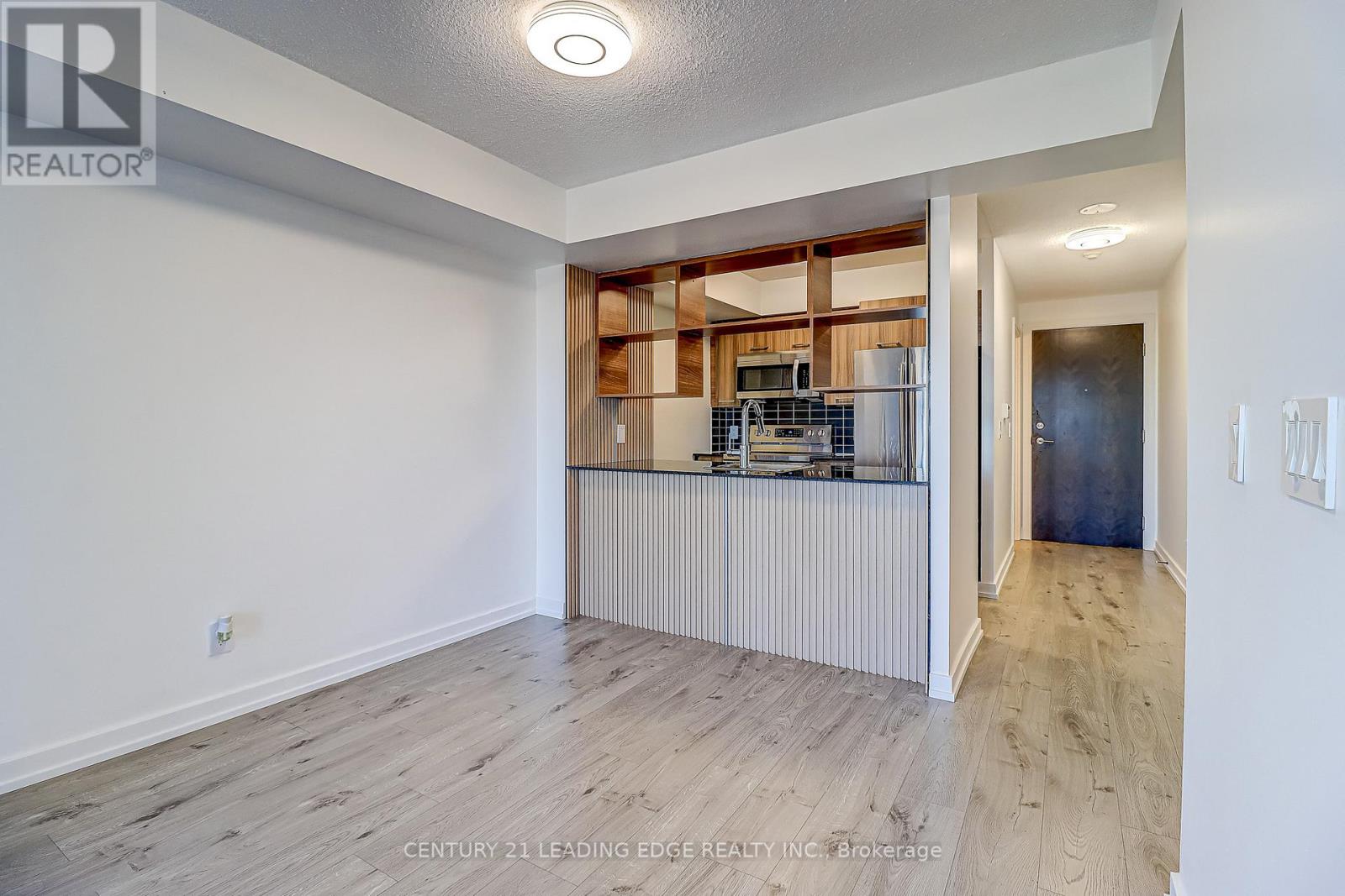 3311- 125 Village Green Square, Toronto, ON photo 5