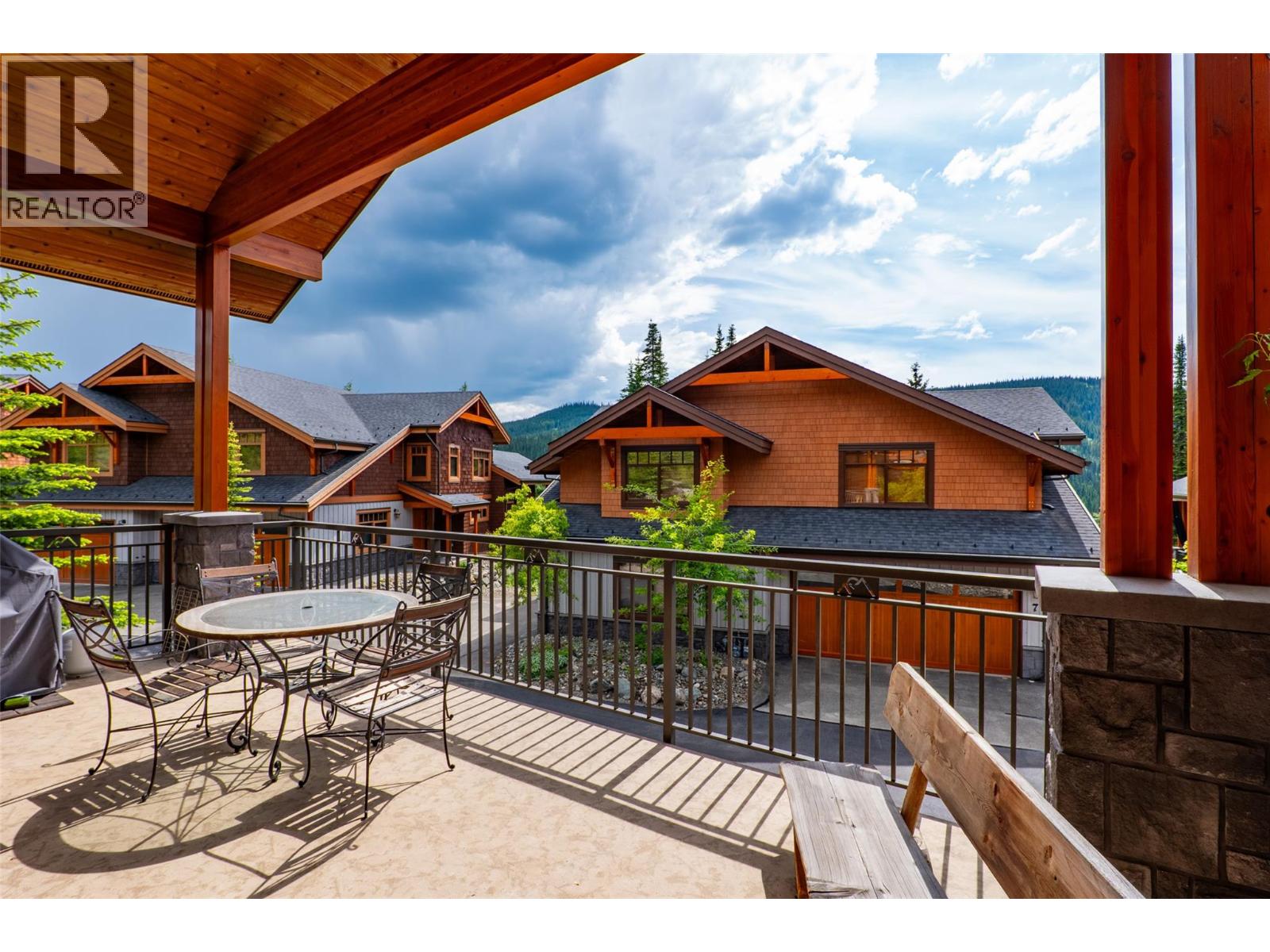 #16 5040 VALLEY Drive - 3