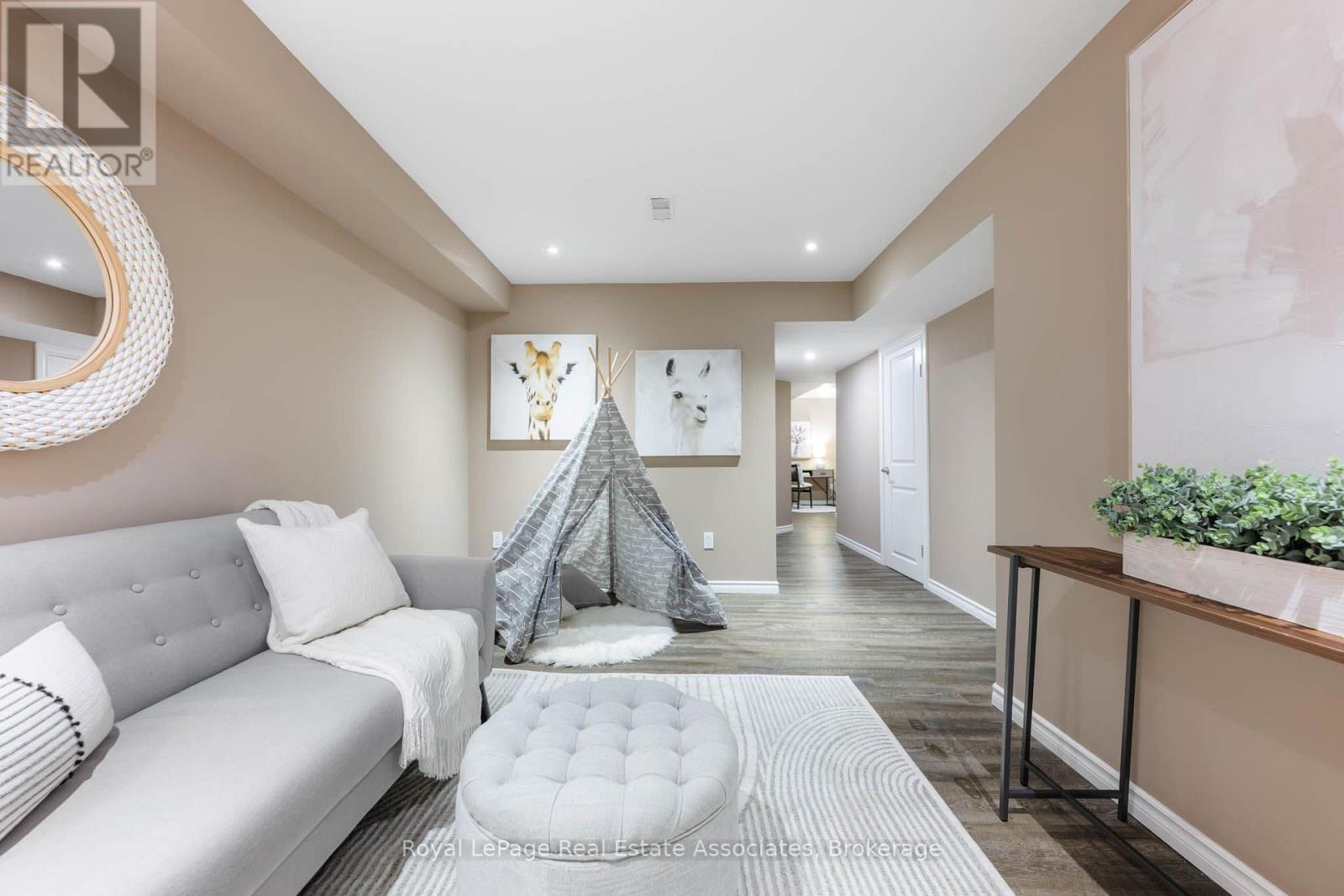 47 Bradley Drive, Halton Hills, ON photo 50