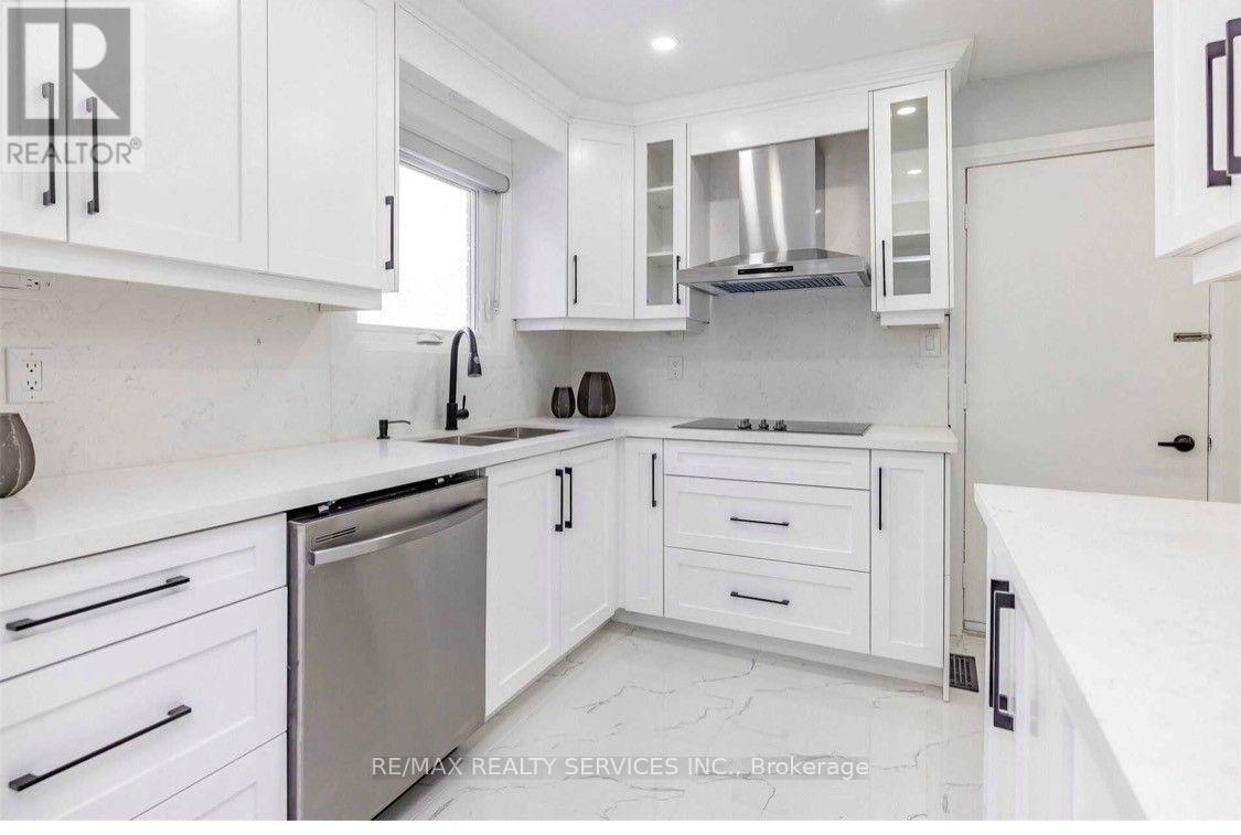 52 ROEHAMPTON CRESCENT, Brampton (Brampton South) — photo 6