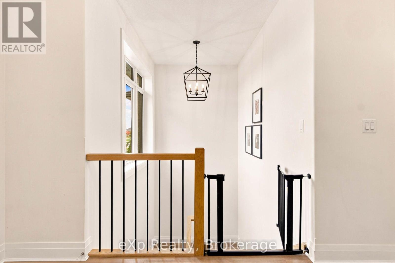 160 Orr Street — photo 34