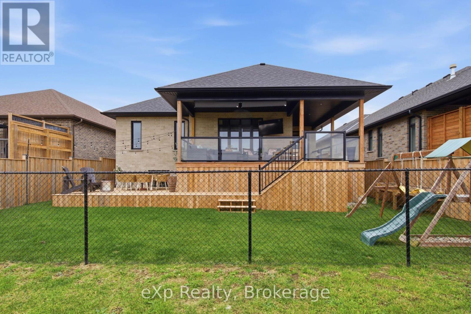 160 Orr Street — photo 50