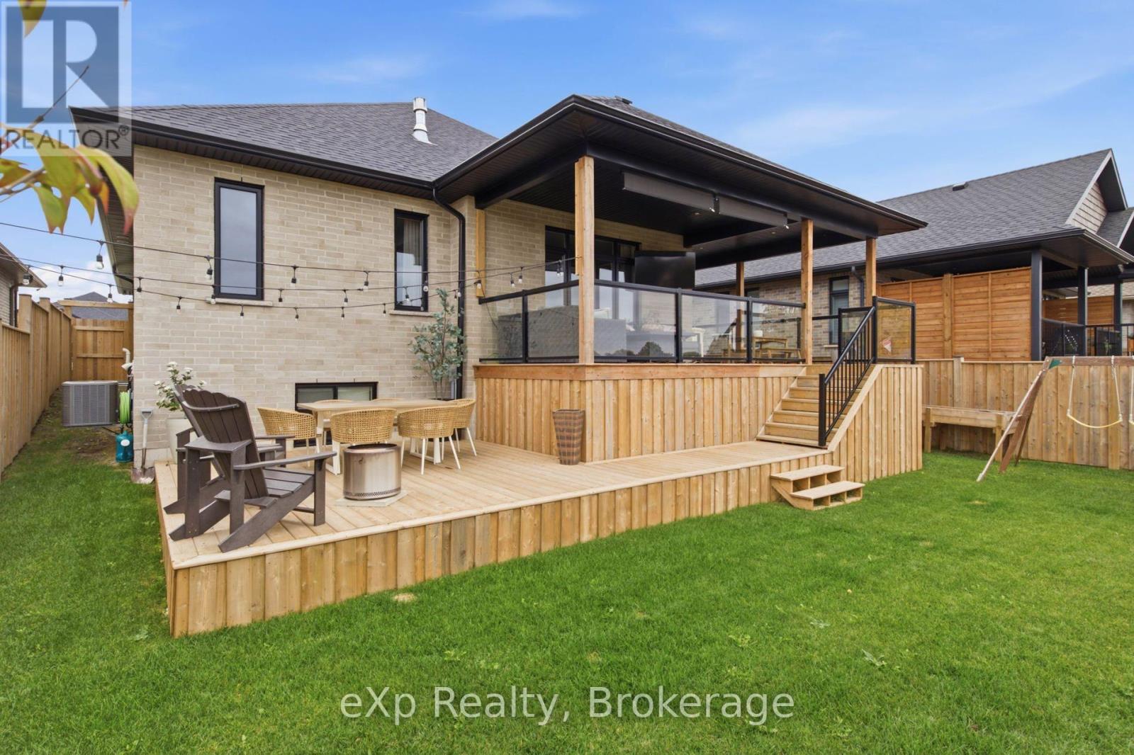 160 Orr Street — photo 48