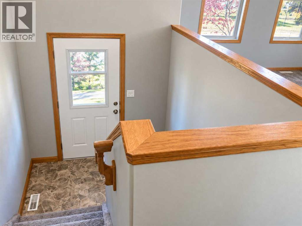 Listing photo – 233 Kendrew Drive, Red Deer