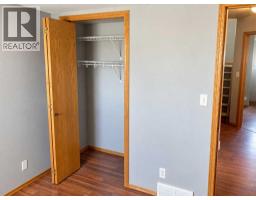233 Kendrew Drive, Red Deer, AB T4P3Z1 Photo 23