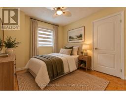 Bedroom 3 - 71 Castlepoint Drive, Vaughan, ON L4H1B8 Photo 9