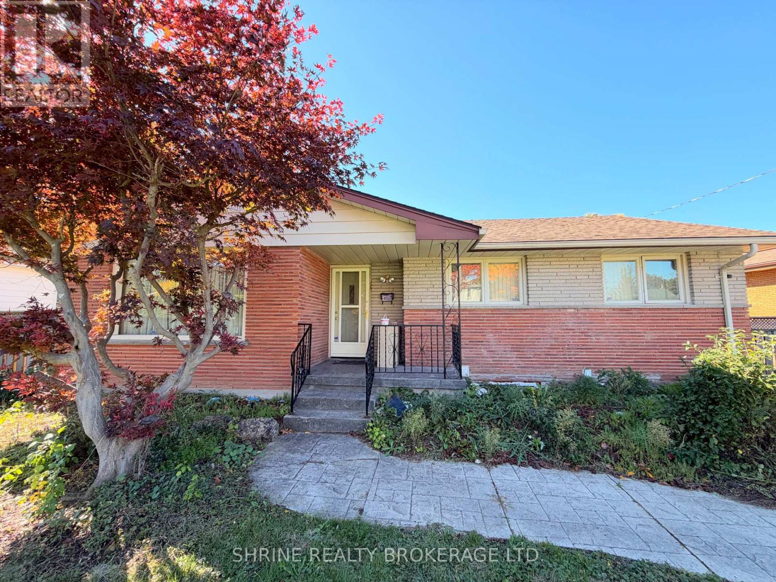 327 SPRUCE STREET, London East (East H)