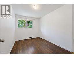 Kitchen - 427 Lawrence Avenue, Kitchener, ON N2M1Y7 Photo 9
