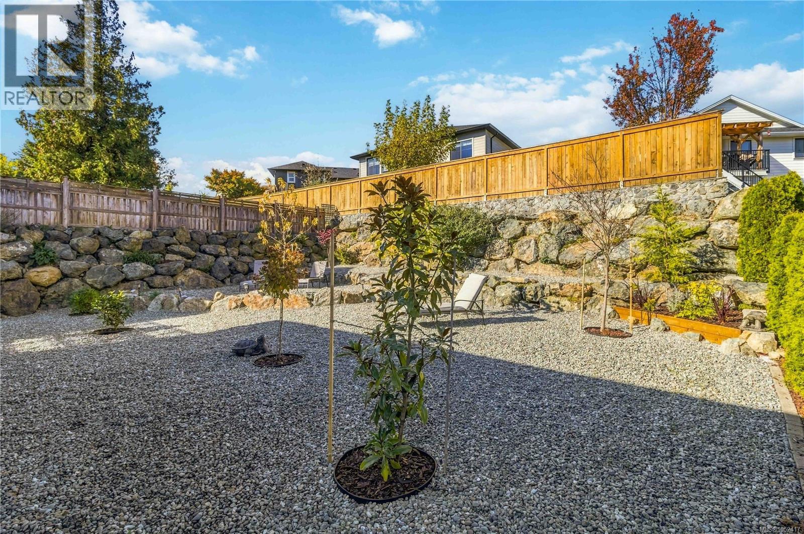 6908 Blanchard Rd - 40