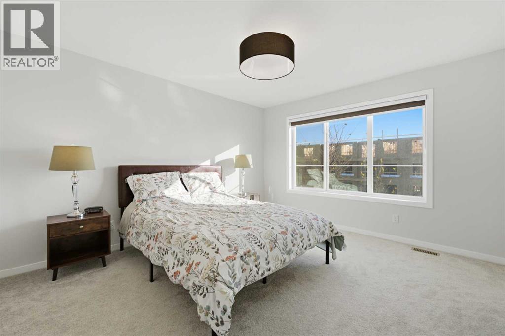 15113 37 Street SW - photo 20