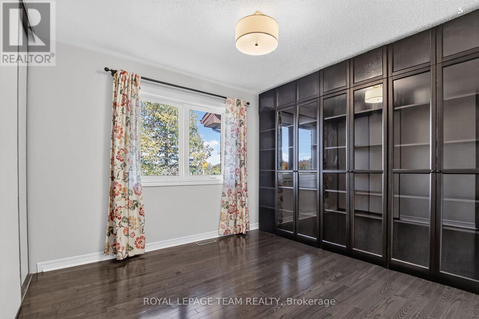 253 Knudson Drive — photo 35