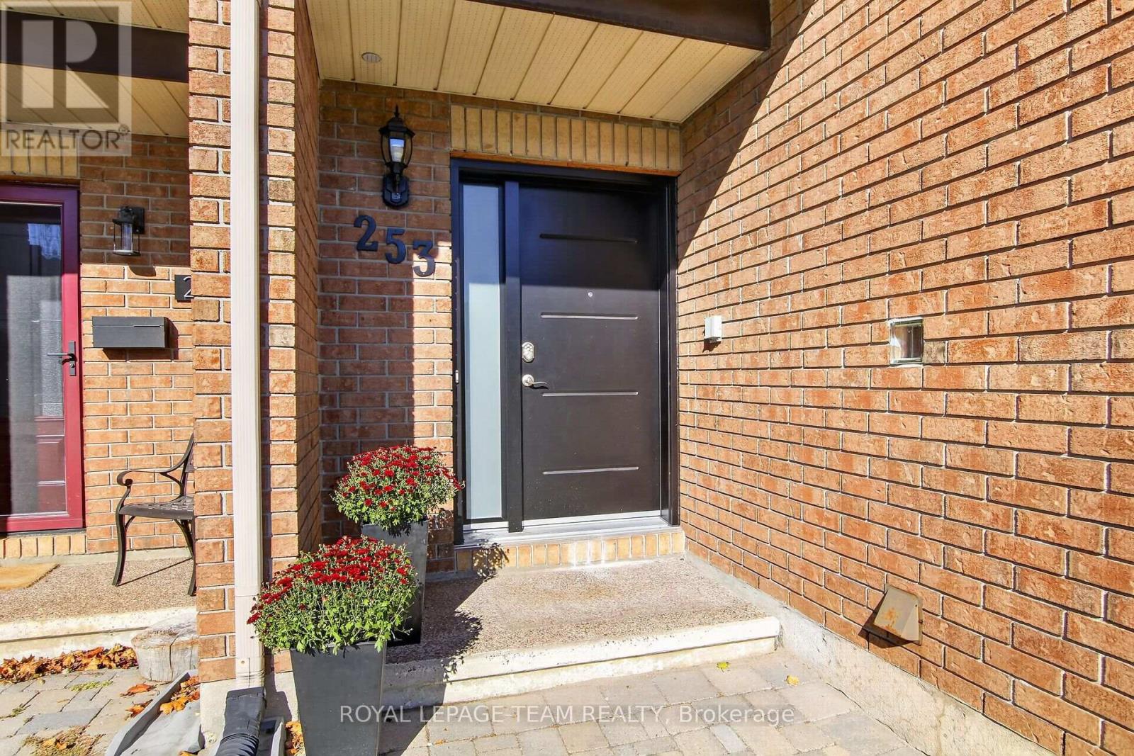 253 KNUDSON DRIVE, Ottawa — photo 8