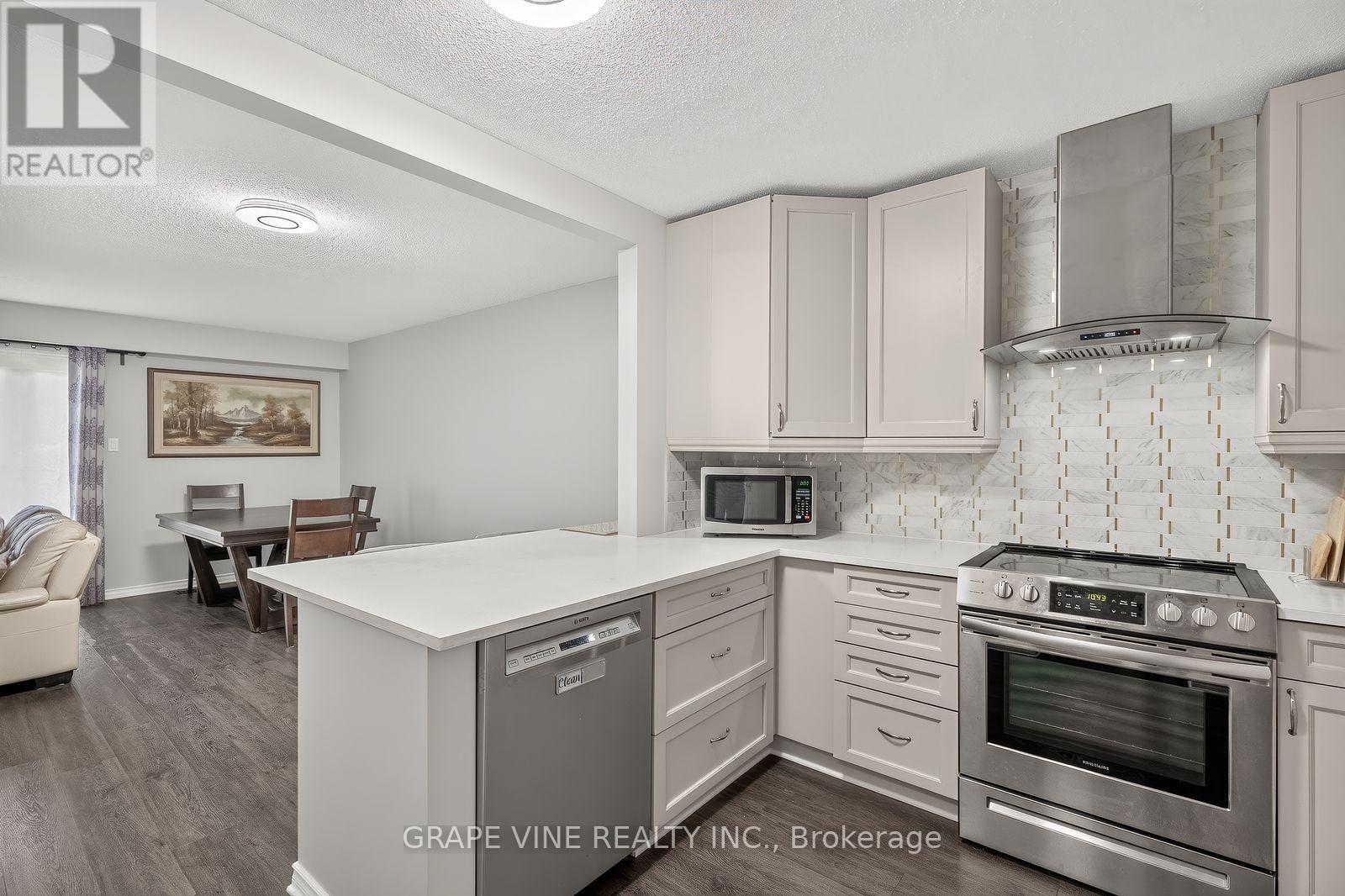 190 - 3897E OLD RICHMOND ROAD, Ottawa — photo 10