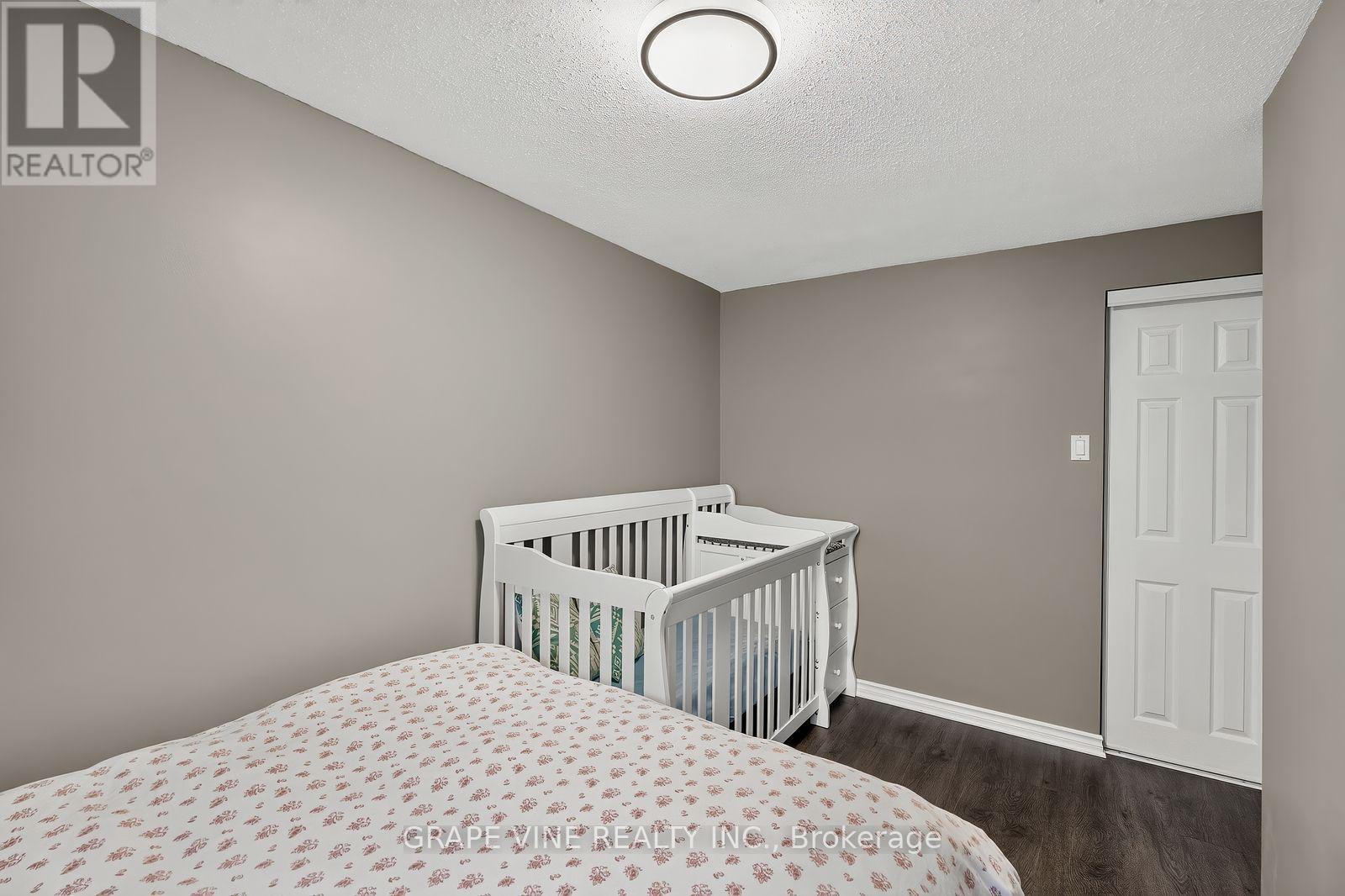 #190 3897E OLD RICHMOND ROAD - 21