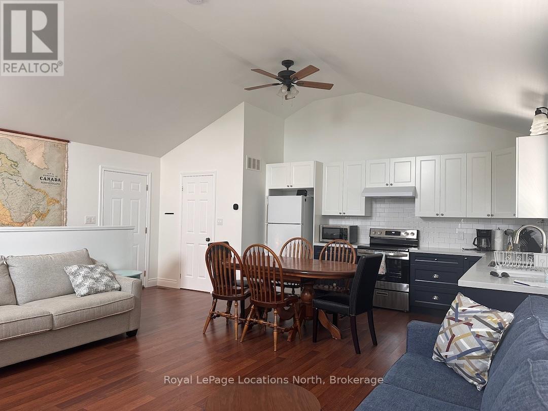 201 SHORE LANE, Wasaga Beach — photo 4