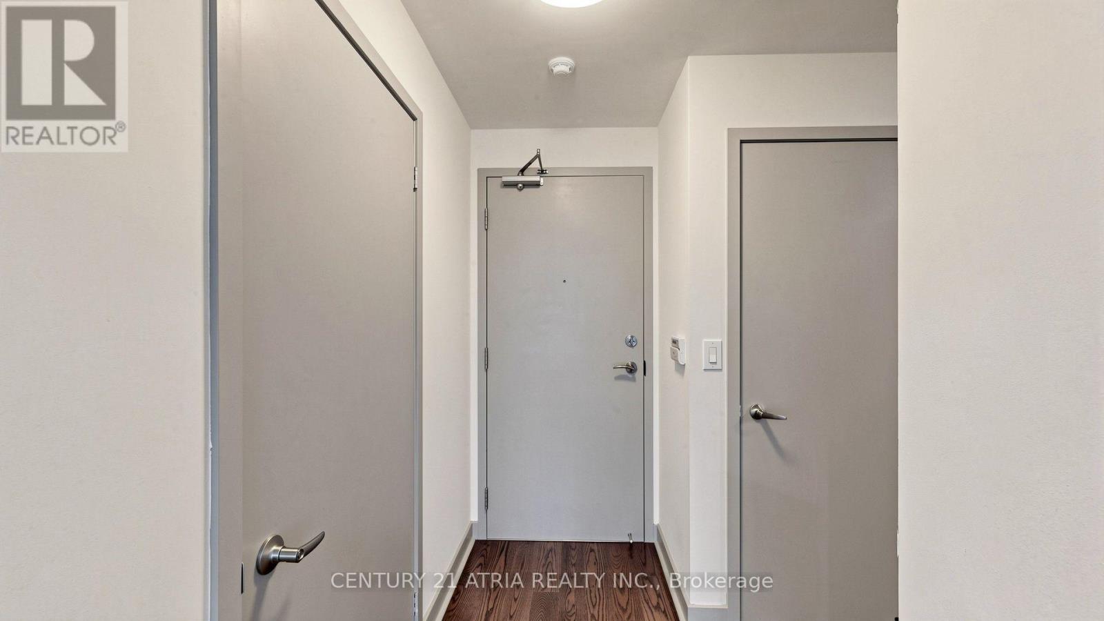 320 Richmond Street East — photo 17