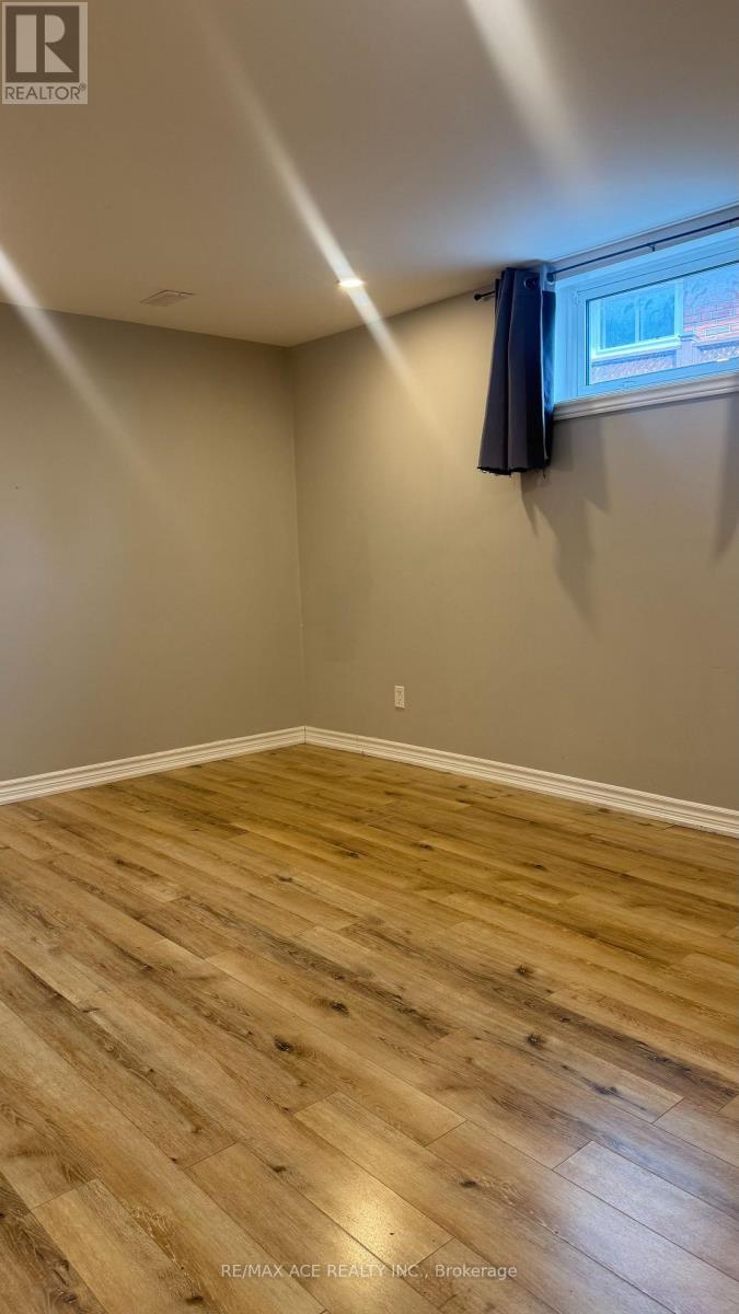 BSMT - 92 FELICITY DRIVE, Toronto (Woburn) — photo 10