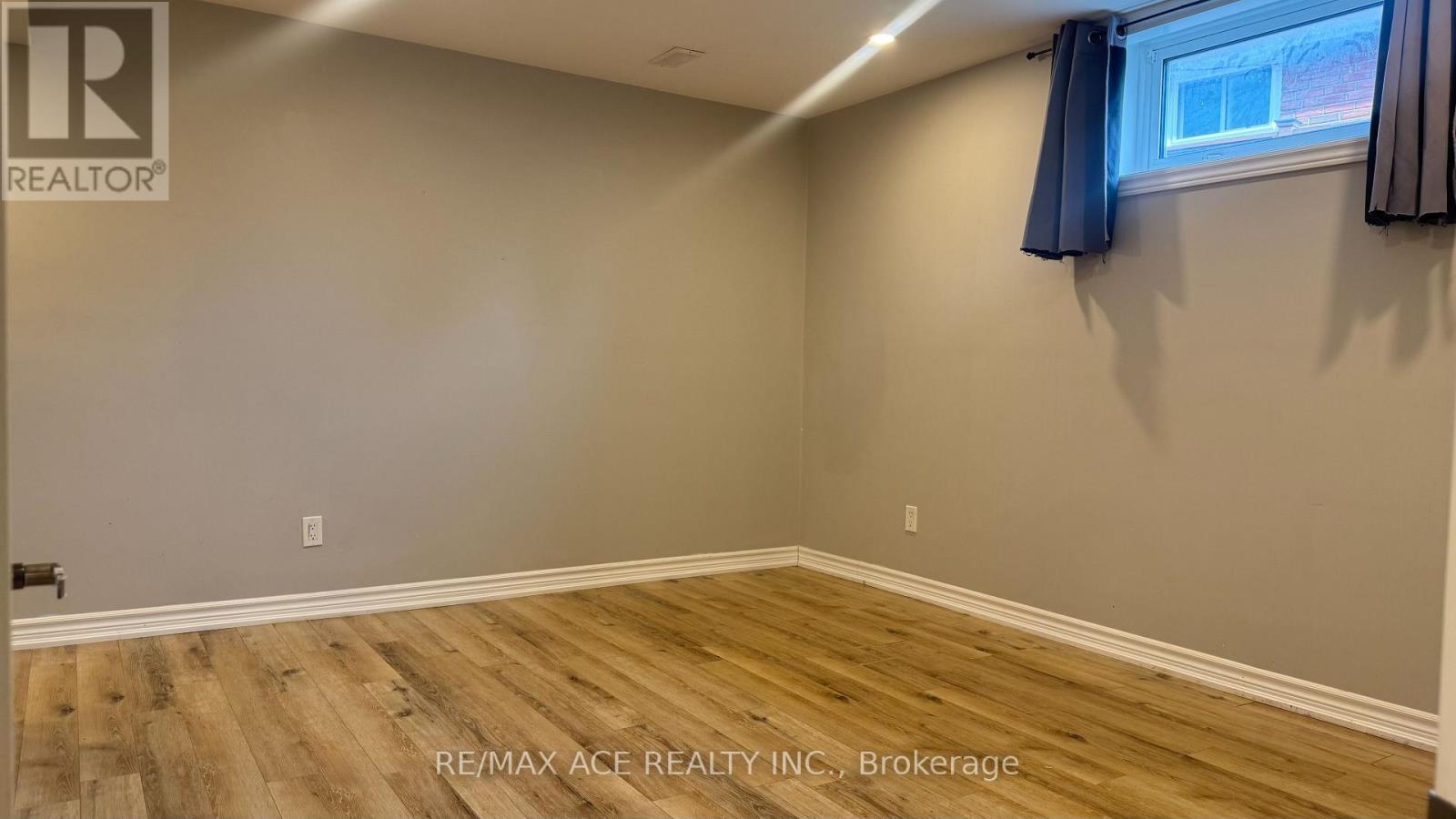 BSMT - 92 FELICITY DRIVE, Toronto (Woburn) — photo 11