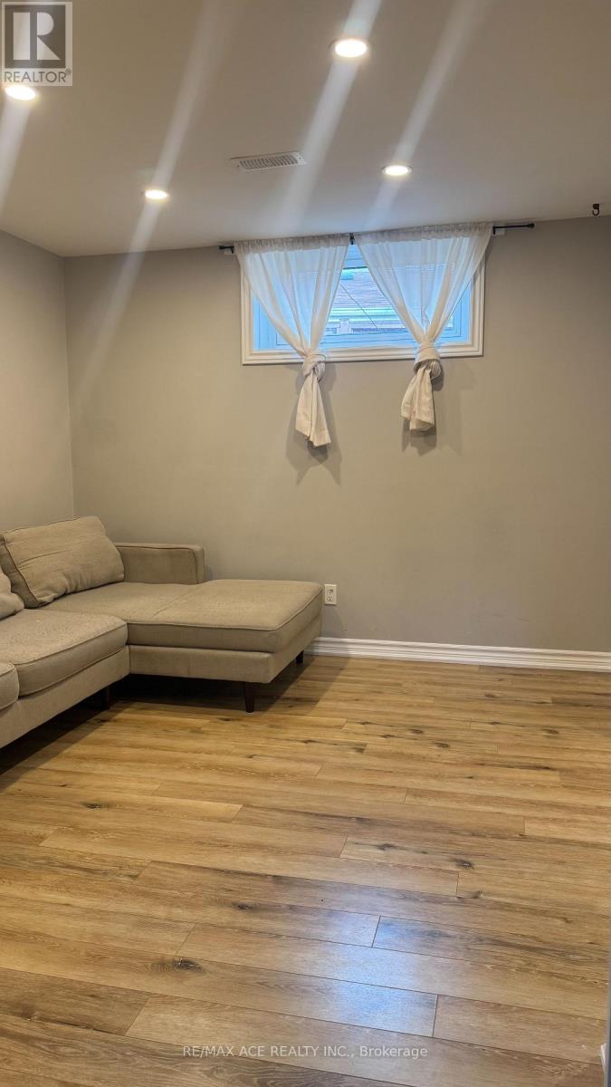 BSMT - 92 FELICITY DRIVE, Toronto (Woburn) — photo 5