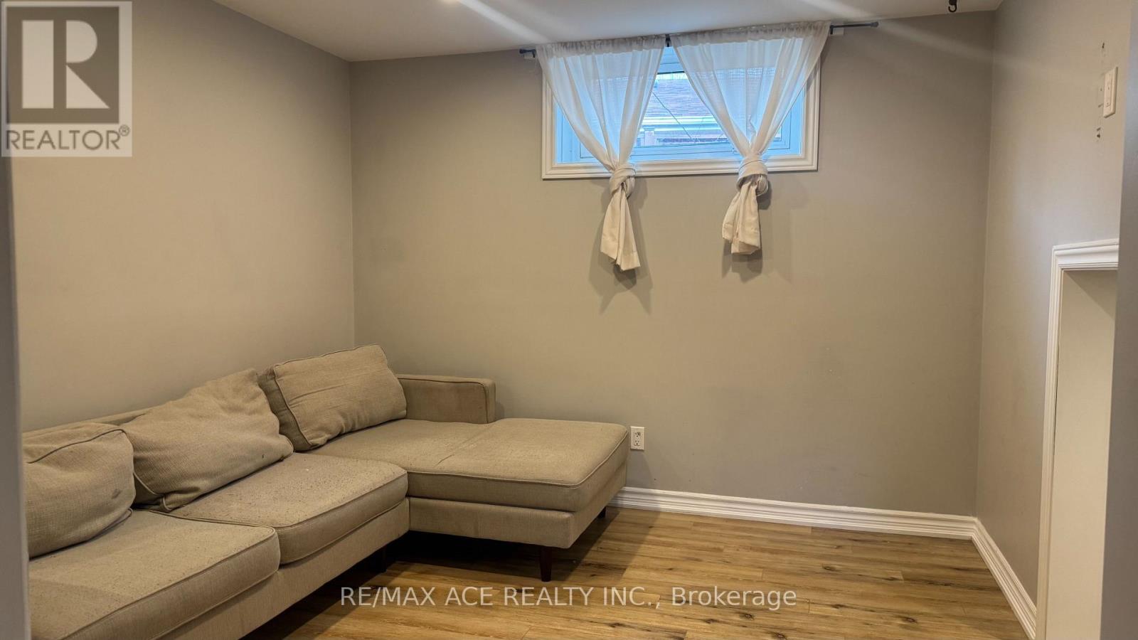 BSMT - 92 FELICITY DRIVE, Toronto (Woburn) — photo 6