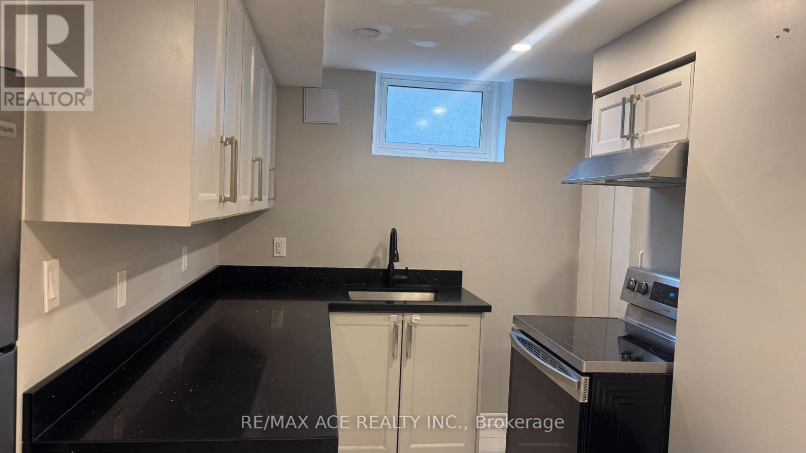 BSMT - 92 FELICITY DRIVE, Toronto (Woburn) — photo 9