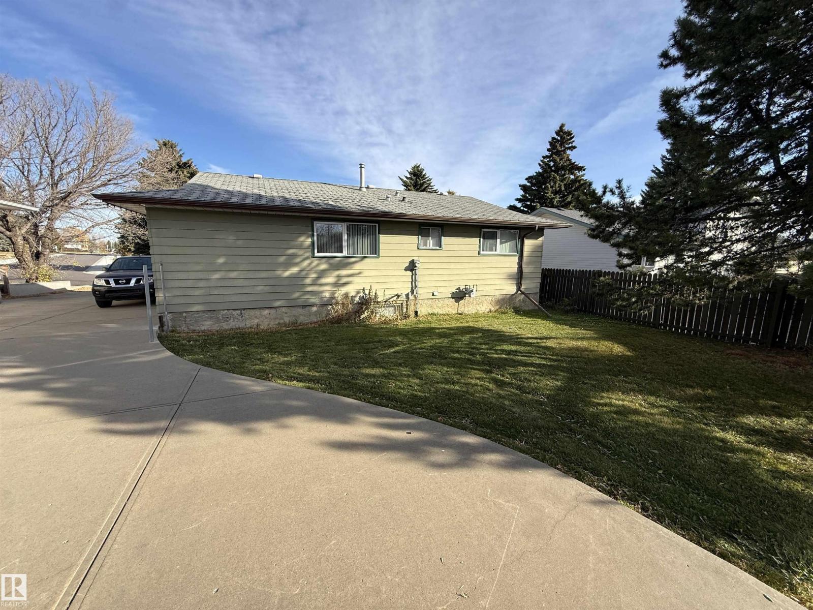 176 Humberstone Road NW, photo 3