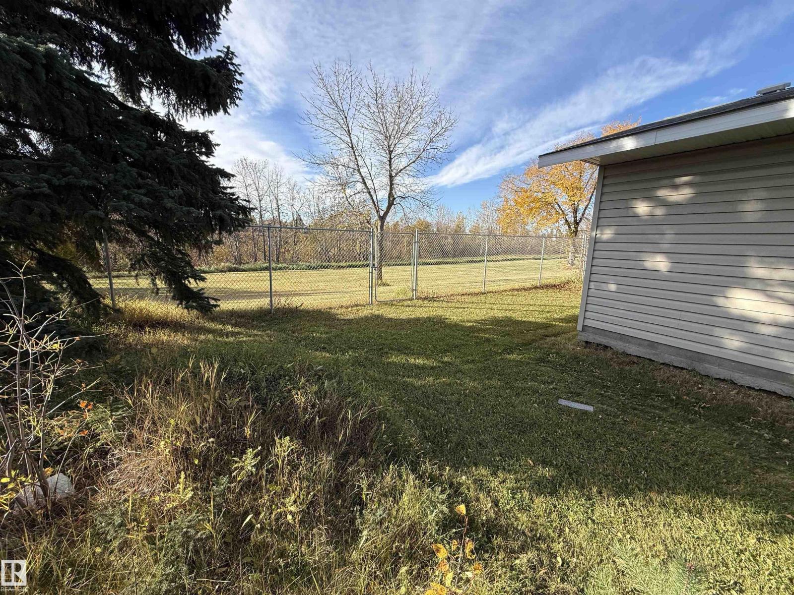 176 Humberstone Road NW, photo 4