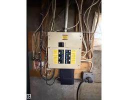 176 Humberstone Rd Nw, Edmonton, AB T5A4C6 Photo 15
