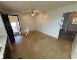 176 Humberstone Rd Nw, Edmonton, AB T5A4C6 Photo 6
